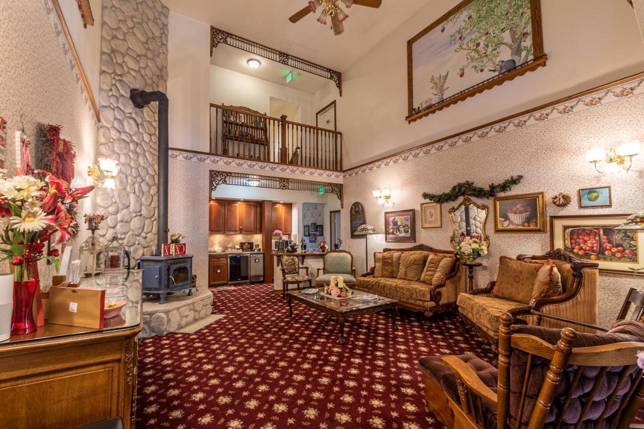 Apples Bed And Breakfast Inn บิ๊กแบร์เลค ภายนอก รูปภาพ