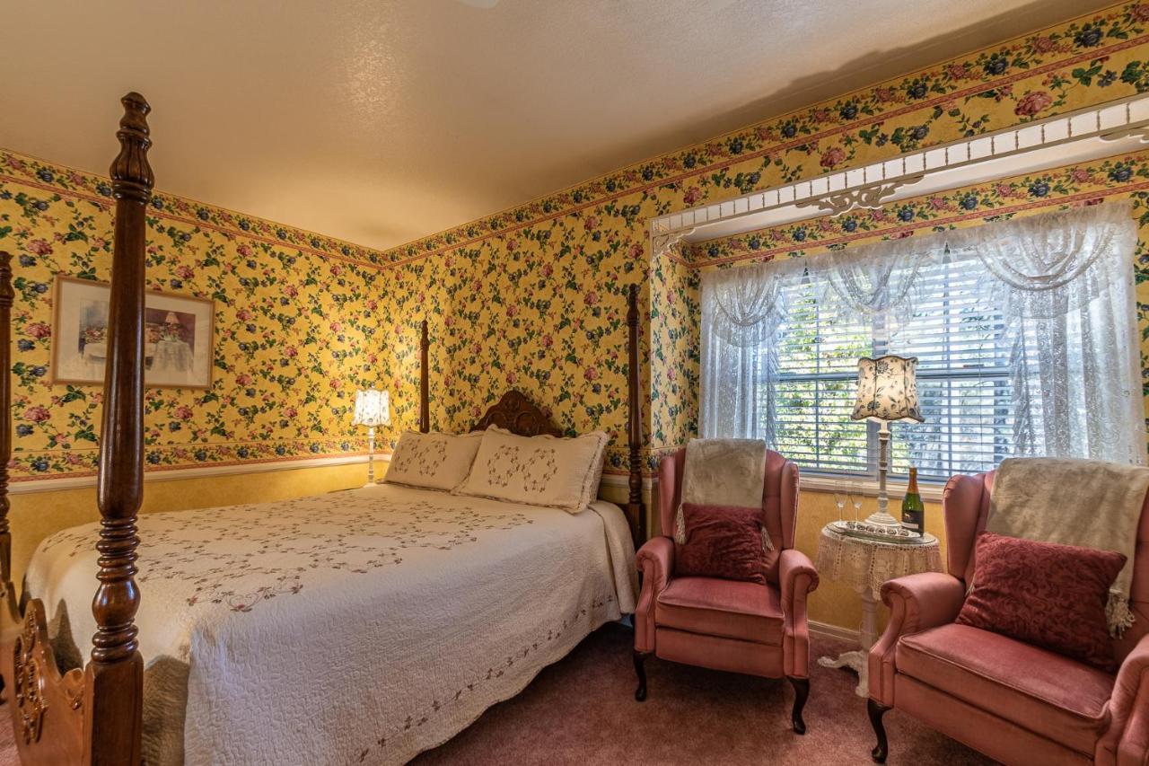 Apples Bed And Breakfast Inn บิ๊กแบร์เลค ภายนอก รูปภาพ