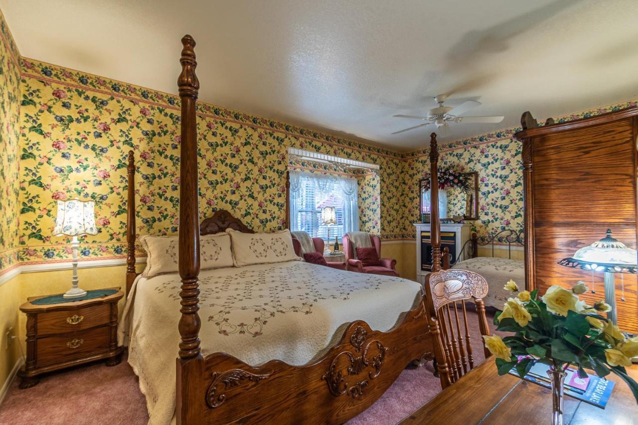 Apples Bed And Breakfast Inn บิ๊กแบร์เลค ภายนอก รูปภาพ