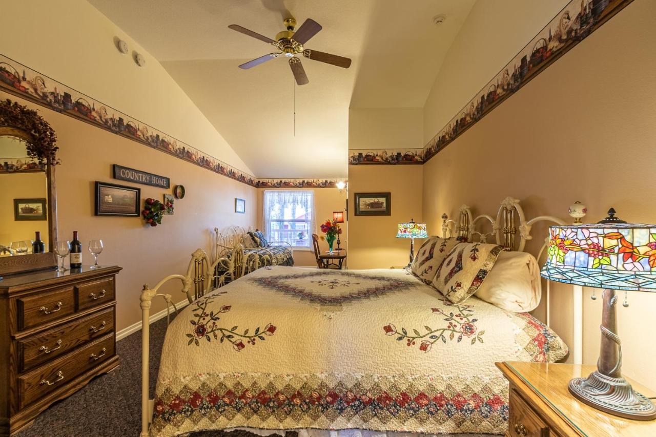 Apples Bed And Breakfast Inn บิ๊กแบร์เลค ภายนอก รูปภาพ