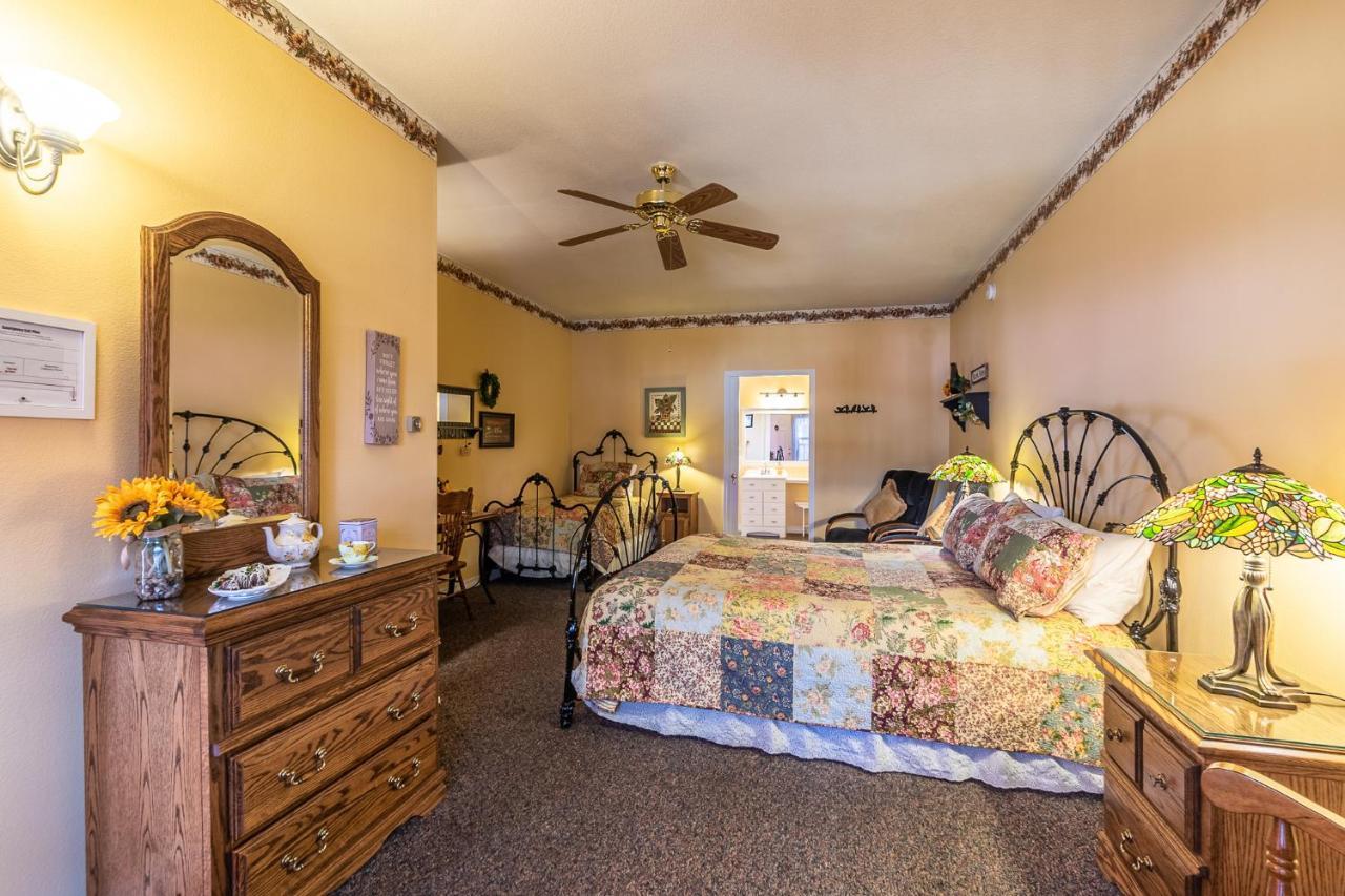 Apples Bed And Breakfast Inn บิ๊กแบร์เลค ภายนอก รูปภาพ
