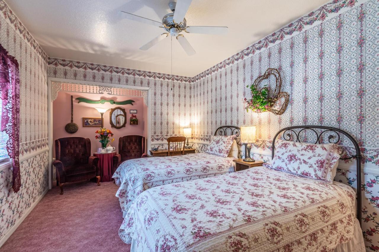 Apples Bed And Breakfast Inn บิ๊กแบร์เลค ภายนอก รูปภาพ