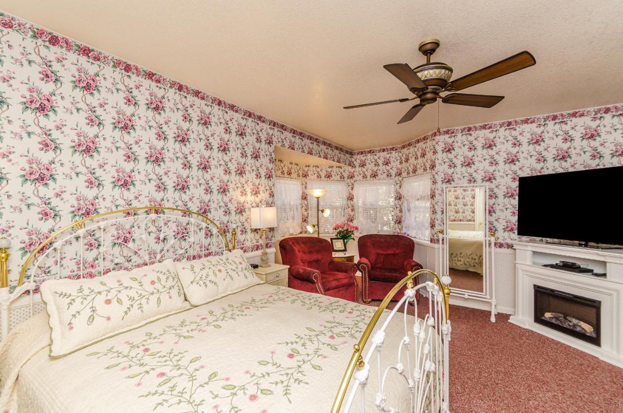 Apples Bed And Breakfast Inn บิ๊กแบร์เลค ภายนอก รูปภาพ